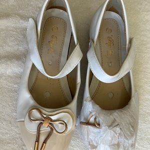 New dress shoes for a girl